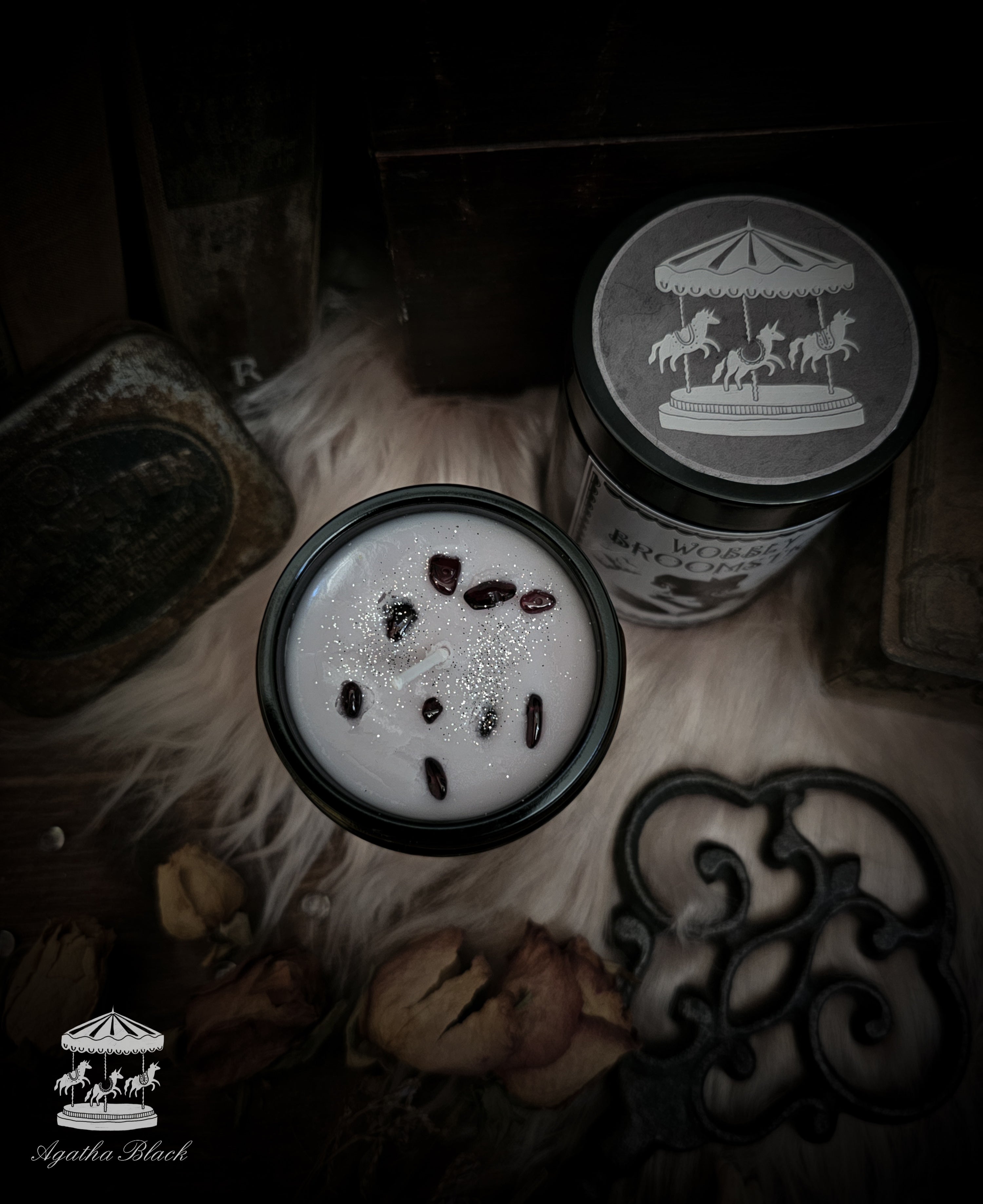 'Wobbly Broomstick' scented candle