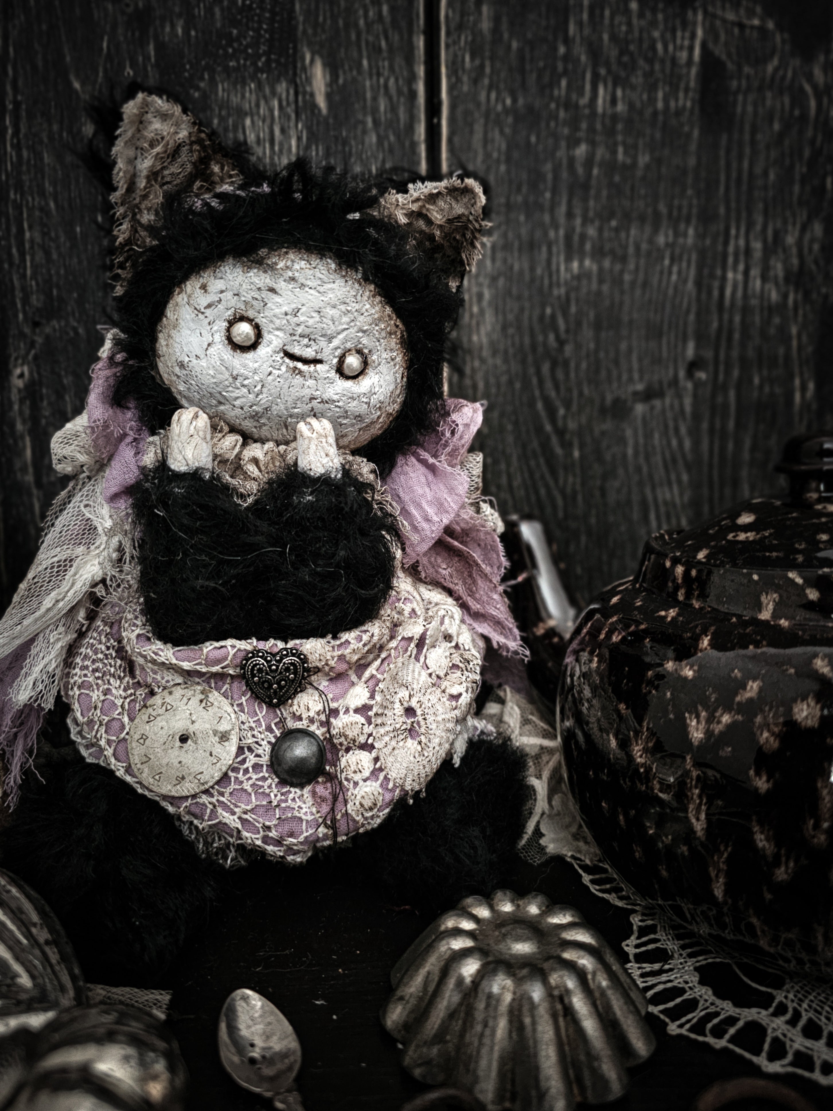 9.4" Kitty Boo Moonmug