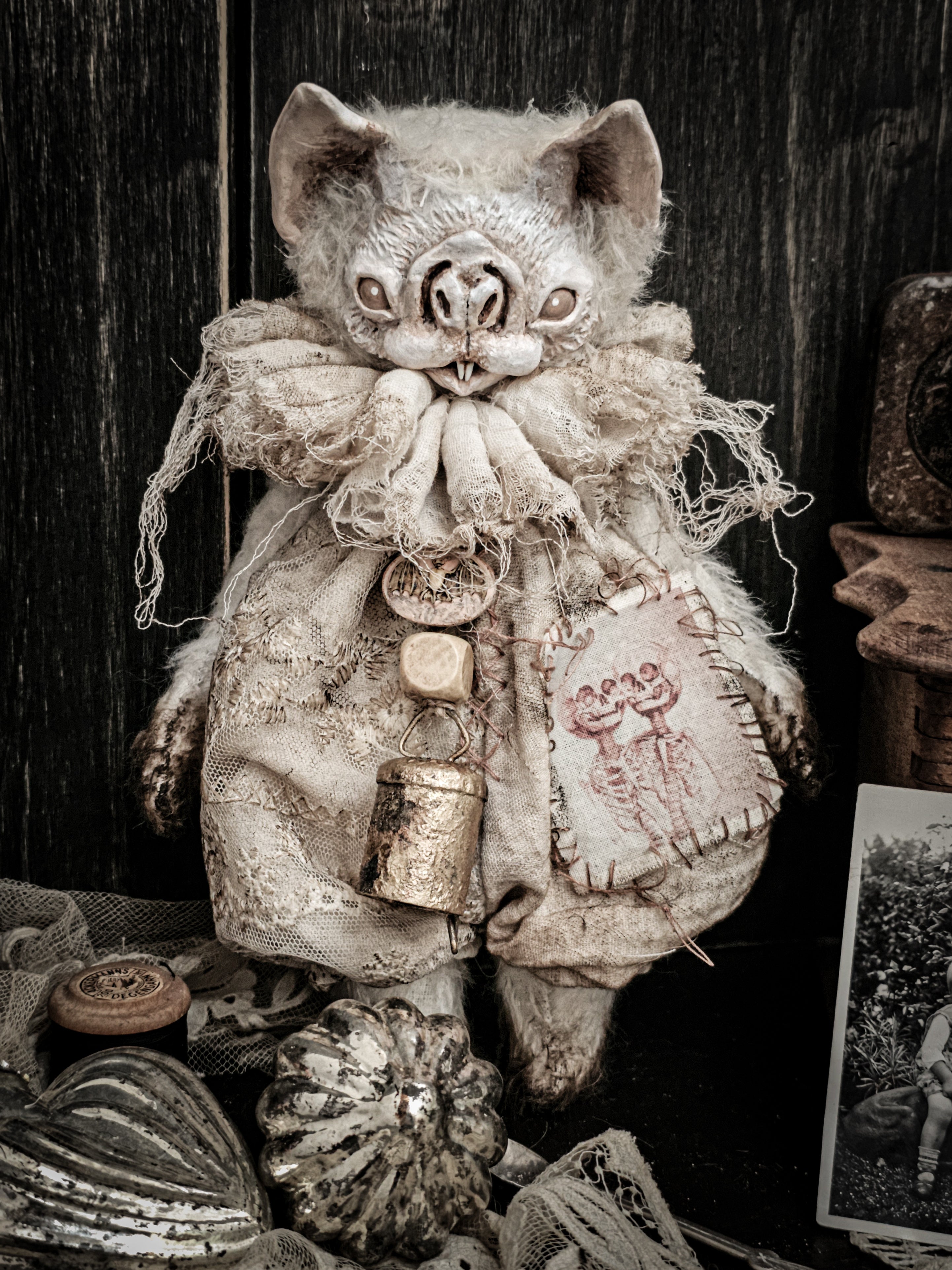 9" Pale Bat