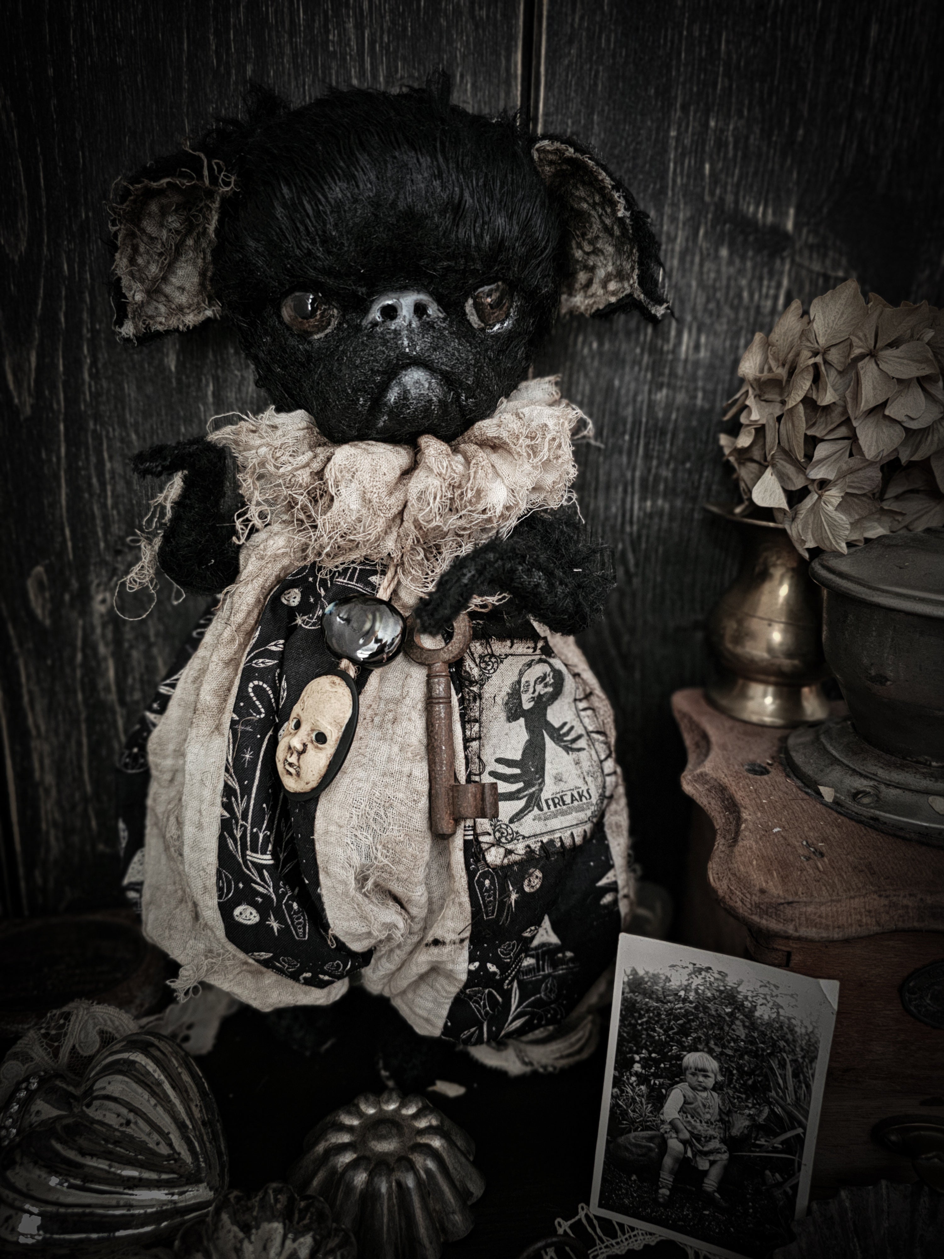 13.3" Grumpy Griffon