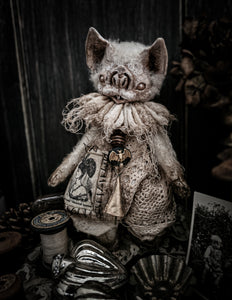 9" Pale Bat