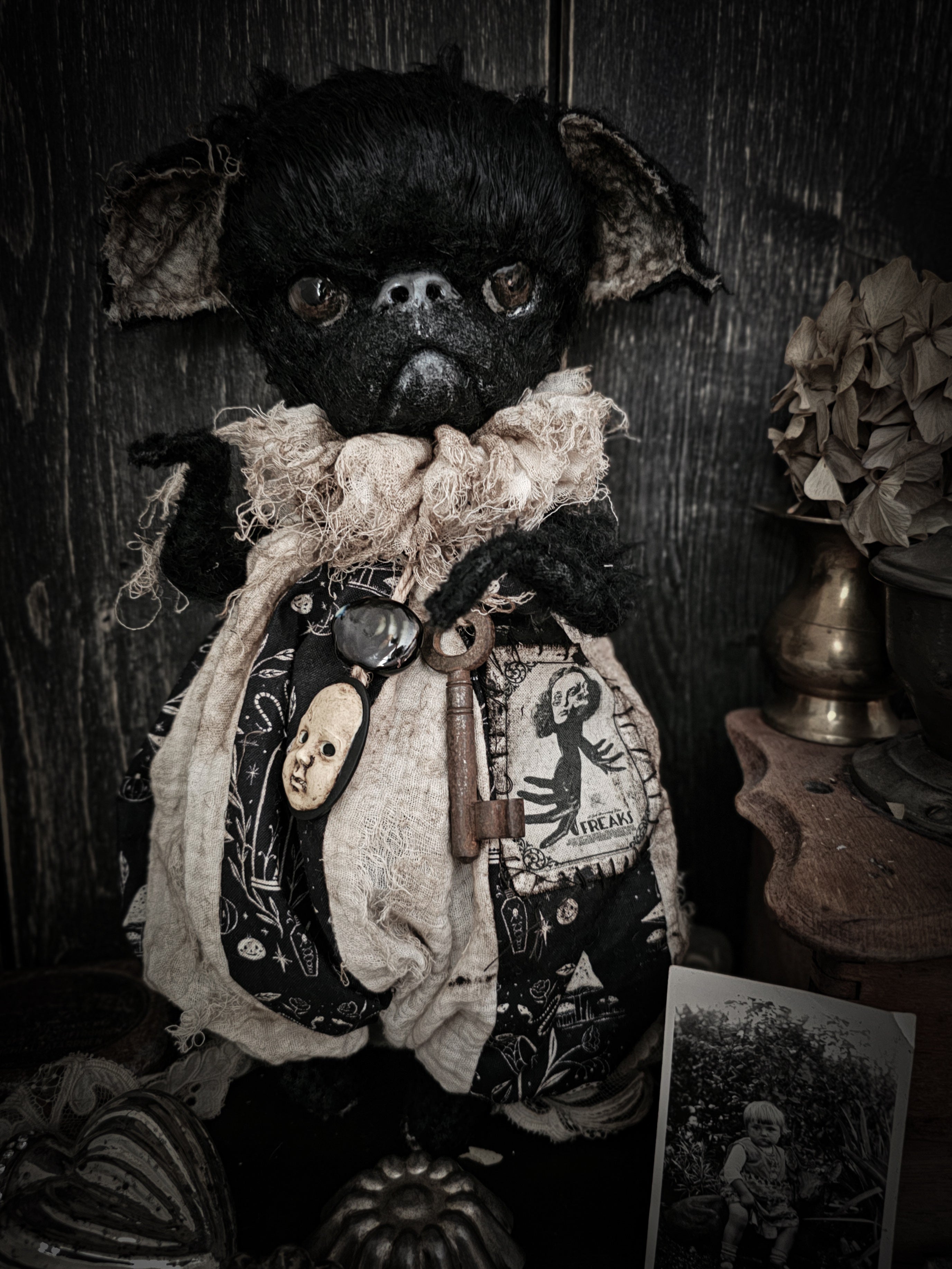 13.3" Grumpy Griffon