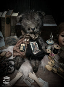 12" Old Teddybear