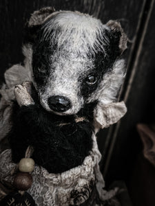 12.2" Badger