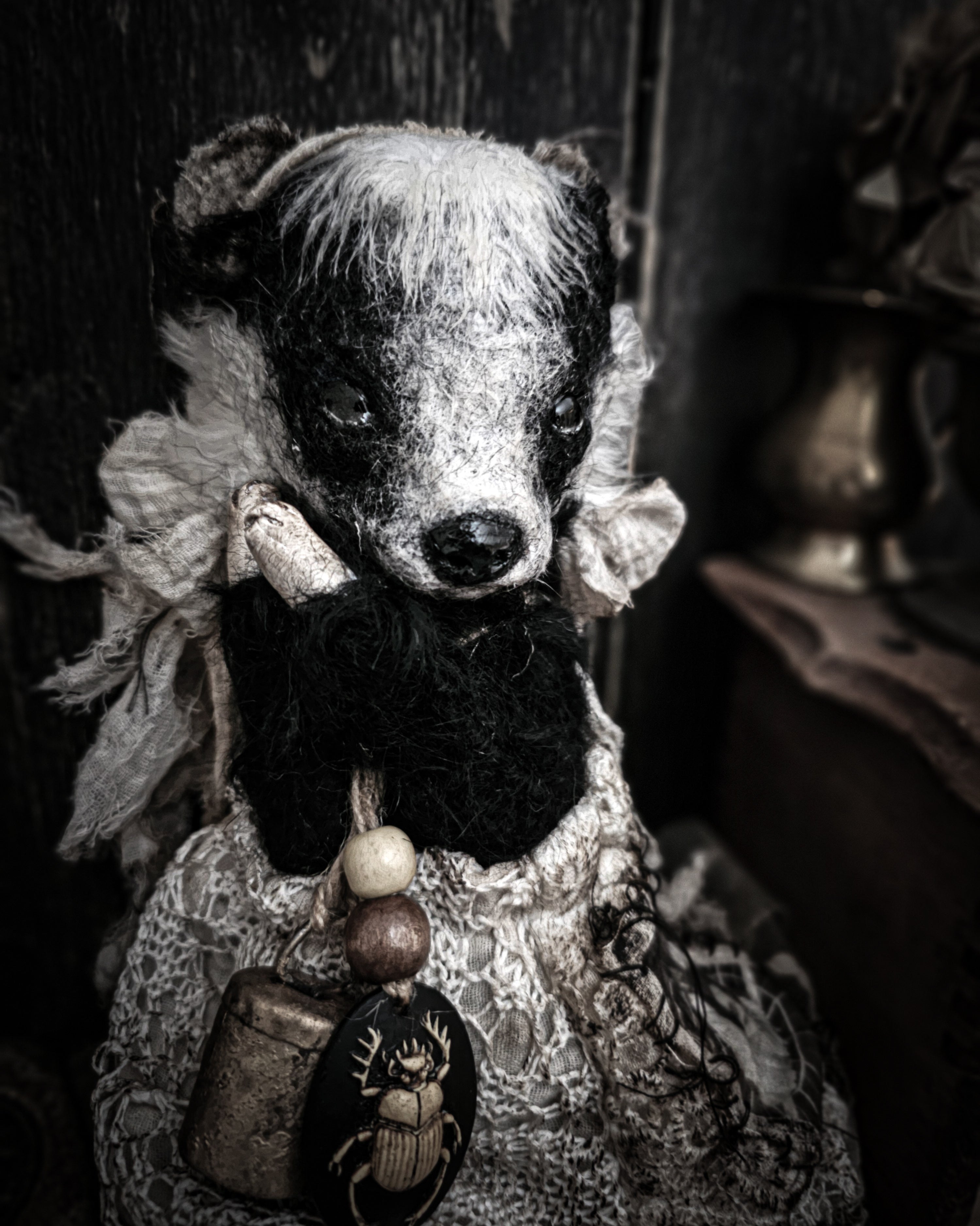 12.2" Badger