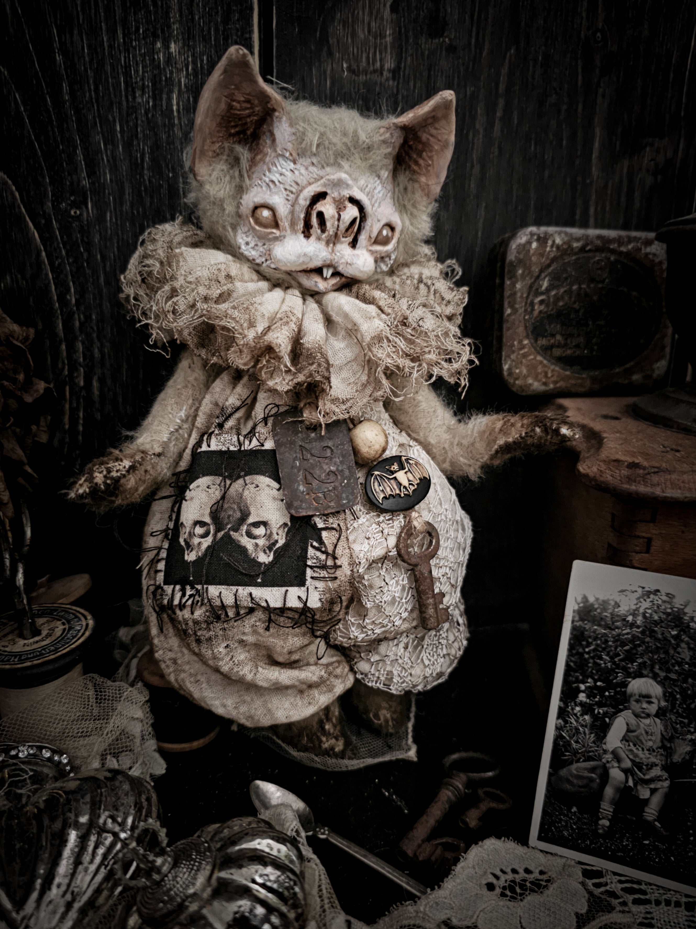9" Cream Bat