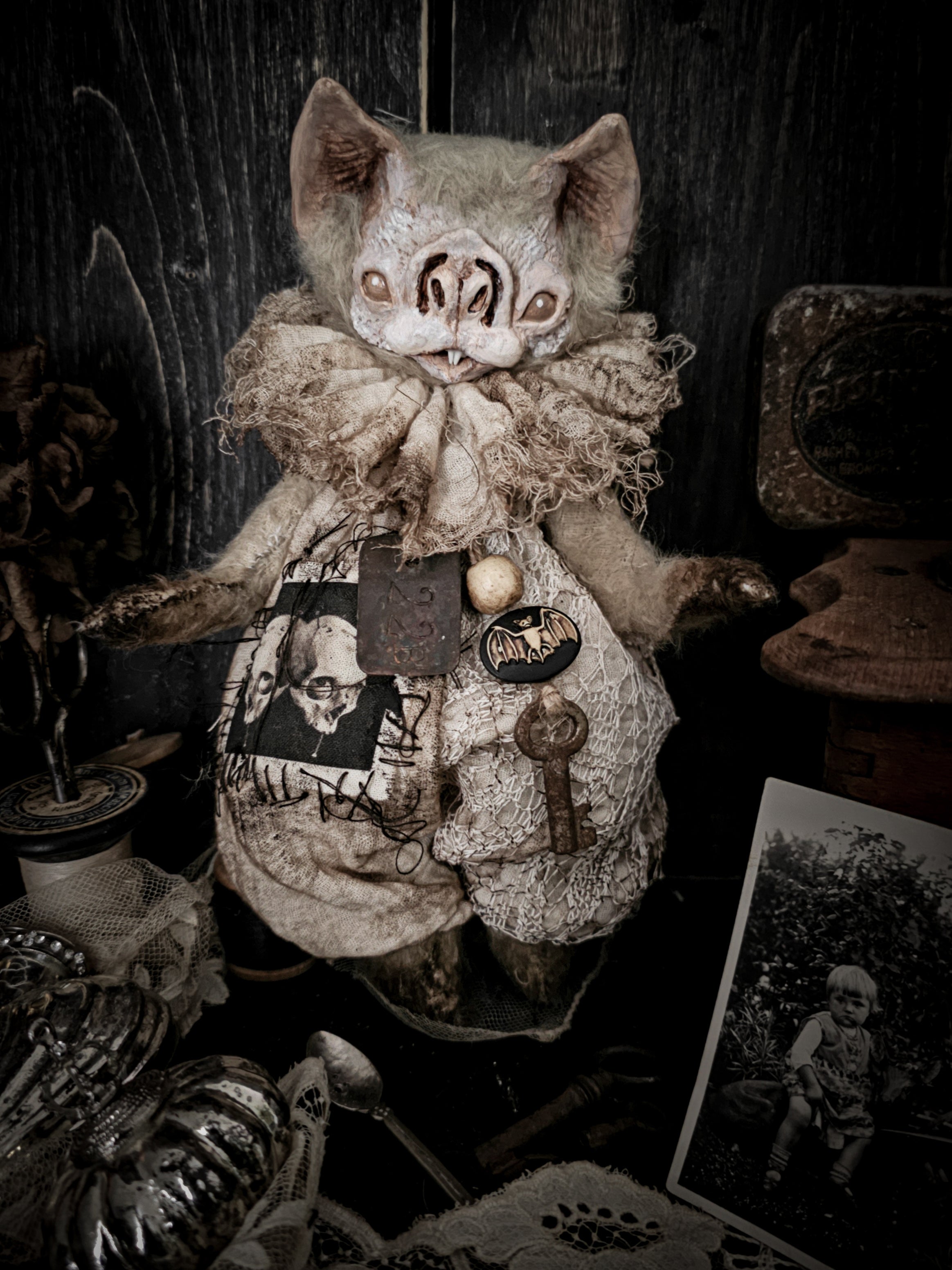 9" Cream Bat