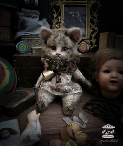 9.8" Kitten