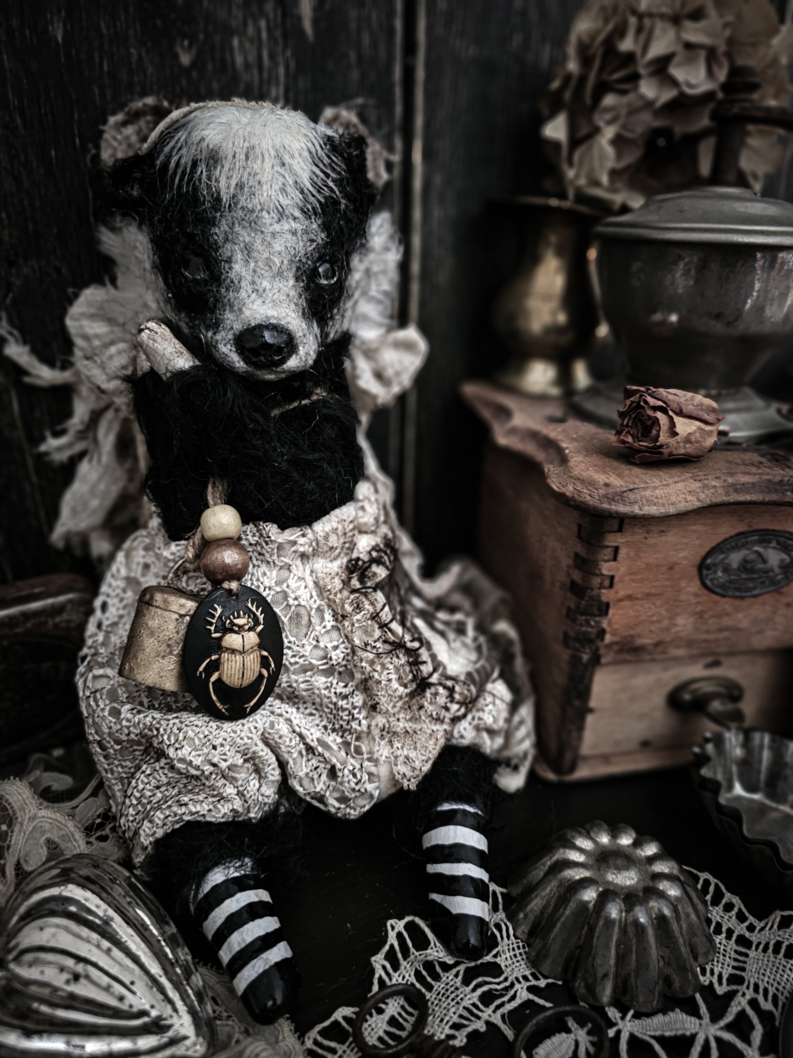 12.2" Badger