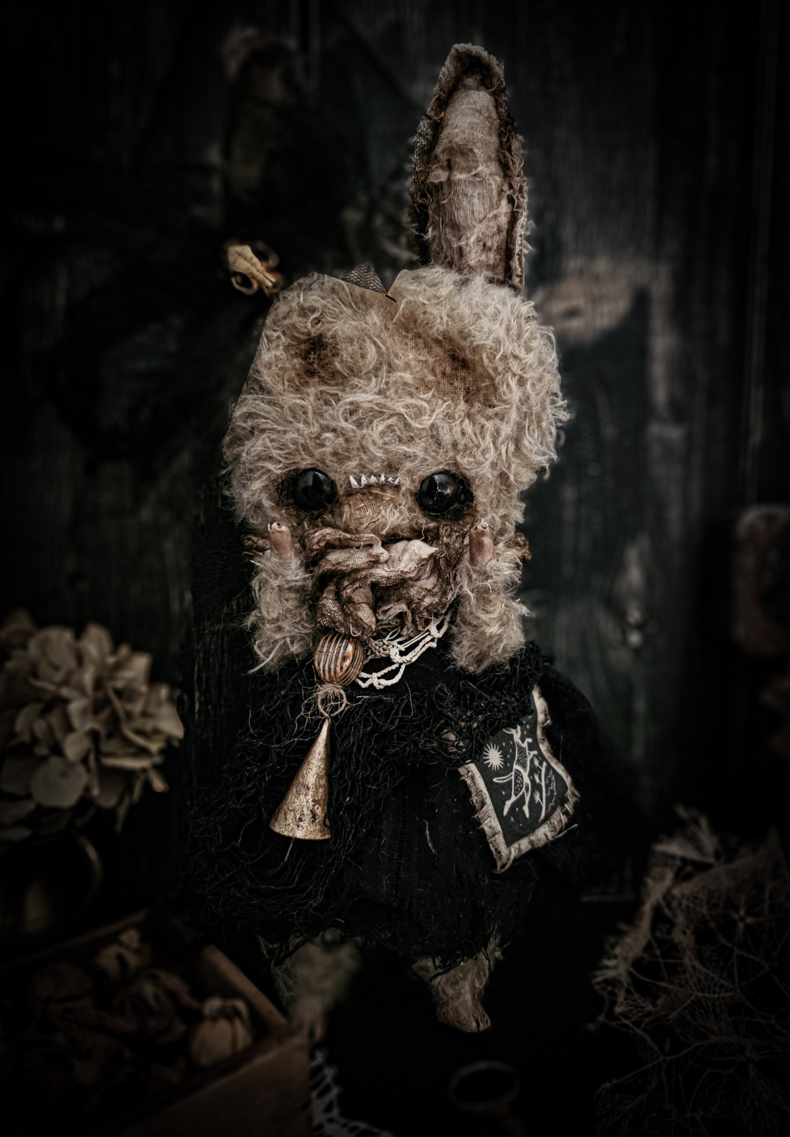 14" Gloomy Rabbit