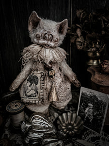 9" Pale Bat