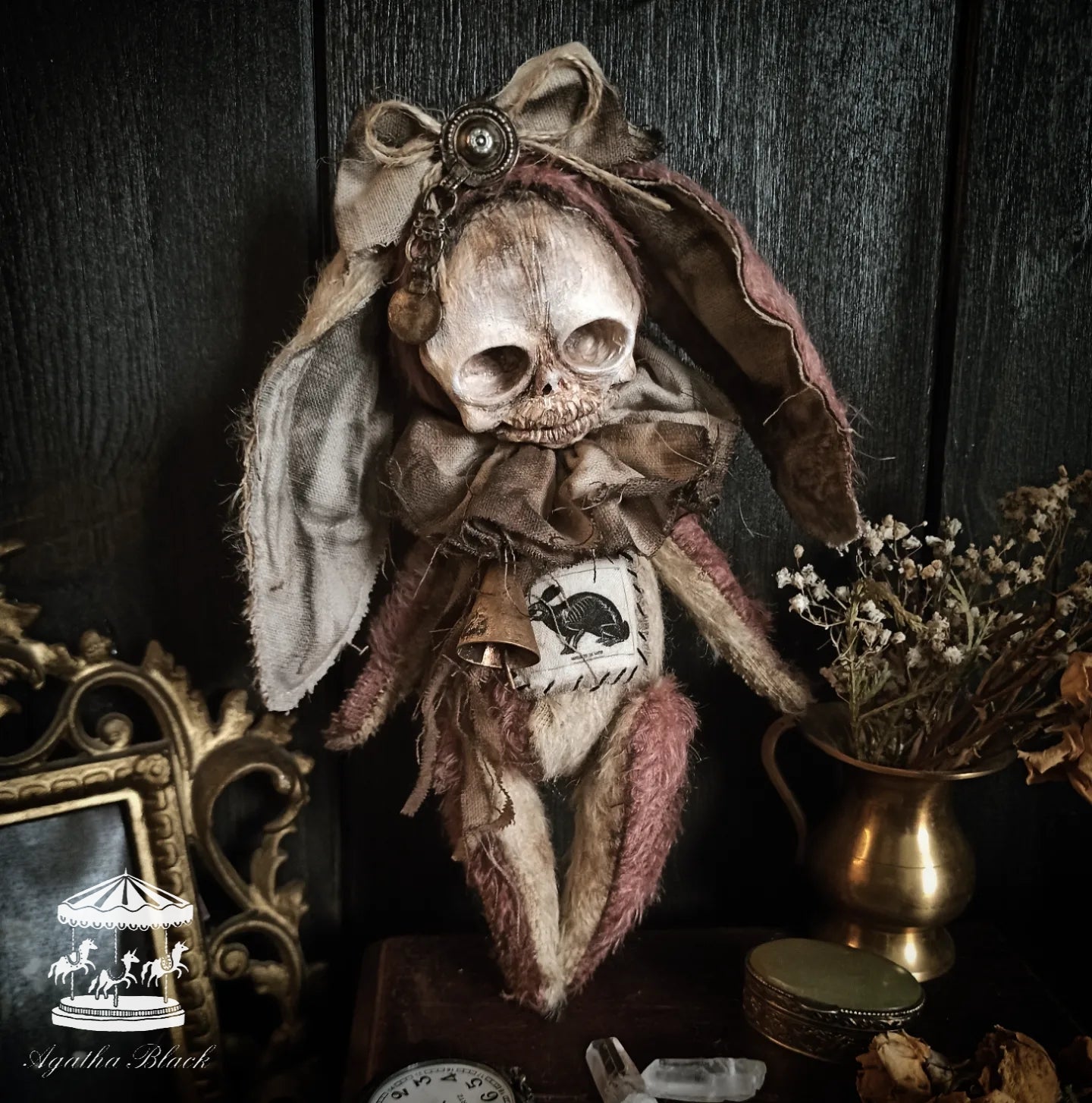 10.2" Skull Rabbit