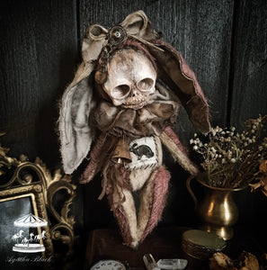 10.2" Skull Rabbit